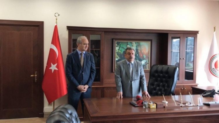 ‘Bir saate emekli oldum!’