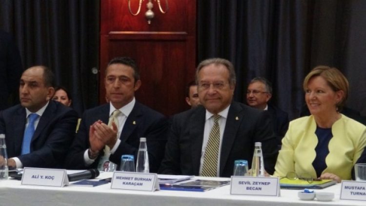 Fenerbahçe Divan Kurulu’nda Ali Koç unutuldu