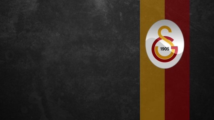 Galatasaray’da yeni kriz! Ya salon ya da çatı!