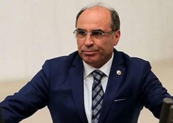 CHP’li vekil kurultay çalışmasında beyin kanaması geçirdi