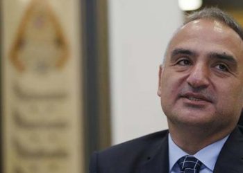 Ak Partili Turizm Bakanı Sözcü Gazetesi’ni reklama boğdu