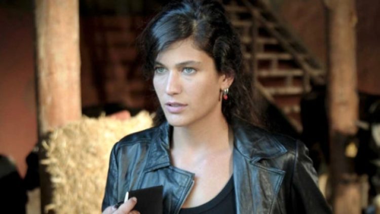 Son bursunu aldı ünlü oyuncuyu engelledi