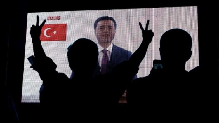 Demirtaş’tan mektup: HDP’nin bir an önce sahaya inmesinde fayda var