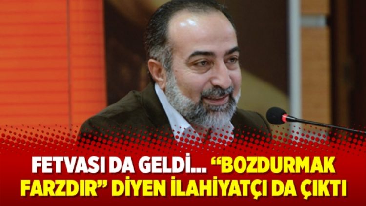 Fetvası da geldi… Dolar bozdurmak farzdır diyen ilahiyatçı da çıktı