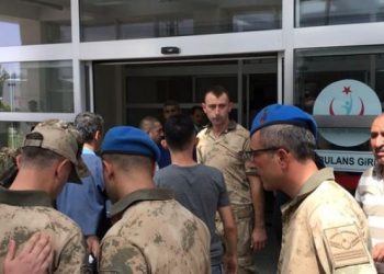 Askerler operasyonda birbirini vurdu: 4 asker şehit oldu!