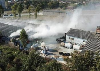 Fabrikada asit kazanı patladı