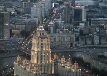 Moskova’nın merkezinde polislere silahlı saldırı