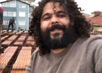 KHK ile ihraç edilen barış akademisyeni inşaatta çalışmaya başladı