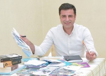 Mahkeme tutukluluk halinin devamına hükmetti