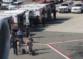 New York’ta yolcu uçağı karantinaya alındı