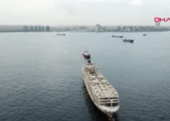 ‘Şarbon taşıyor’ denmişti: ‘Gizemli’ yük gemisi Rahmeh İstanbul’dan ayrıldı