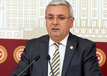 AKP’li Metiner ‘içeriden bildirdi’: İsraf had safhada