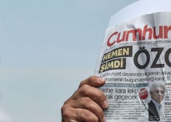 ‘El değiştiren’ Cumhuriyet’te yazacak yeni isimler belli oldu