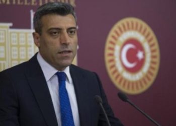 Öztürk Yılmaz, Dışişleri Komisyonu üyeliğinden istifa etti