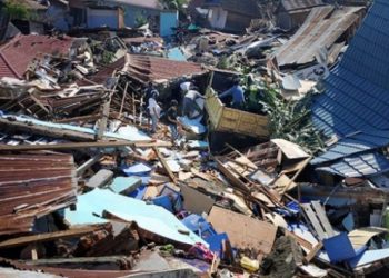 Endonezya’da deprem bölgesinde 5 bin kişi kayıp