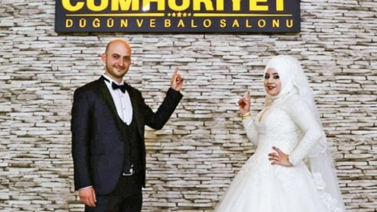 Üniversite binasını düğün salonu yaptılar