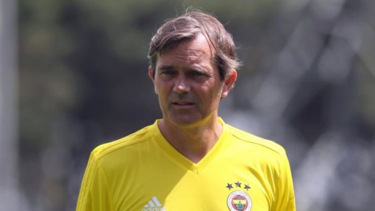 İstifası beklenen Phillip Cocu: Kendimi kulübe adadım