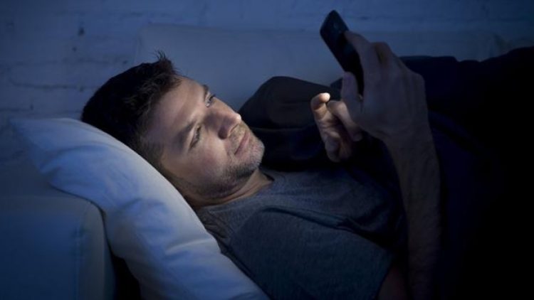 Dijital ekranlarda sinsi tehlike: Mavi Işık