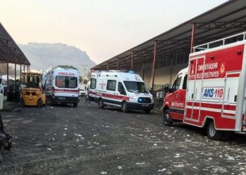 Bergama’da duvar çöktü: 2 işçi öldü, 3 işçi yaralandı