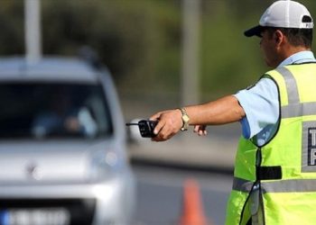 Yasa yürürlükte: Yayaya yol vermeyenlere 488 lira