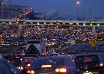 Hava kirliliği ve taşıt gürültüsü kalp krizi riskini artırıyor