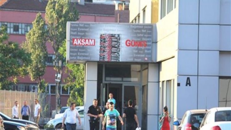 Akşam gazetesinde tenkisat başladı
