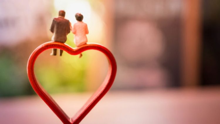 Yatağını ayıran eş kusurlu bulundu, tazminat ödeyecek