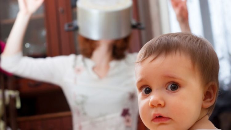 Araştırma: Annelik 2,5 tam zamanlı iş ile eşdeğer