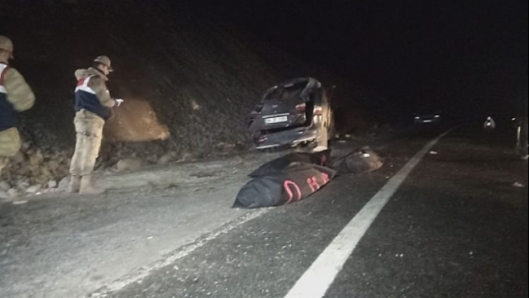 Van’da mültecileri taşıyan araç takla attı: 5 ölü 16 yaralı