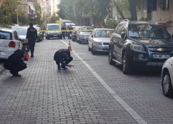 Lise öğrencisi pompalı tüfekle vuruldu