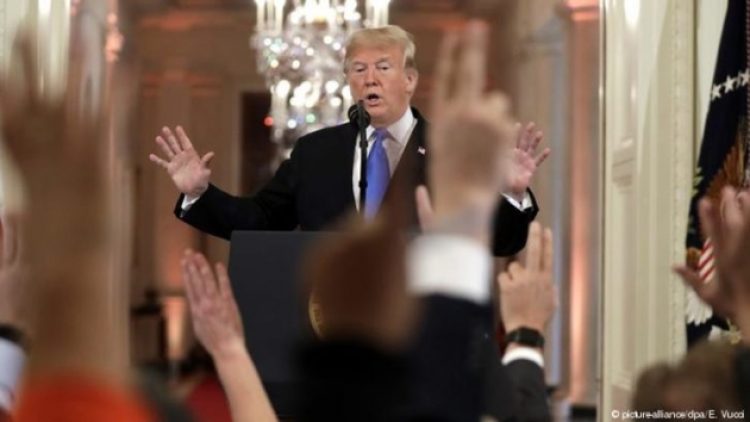 Trump canlı yayında CNN muhabirini tersledi