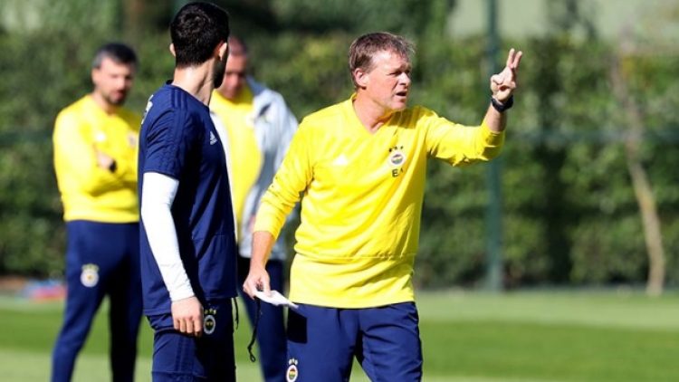 Fenerbahçe’den Koeman açıklaması gelirken kulislere sızan son aday