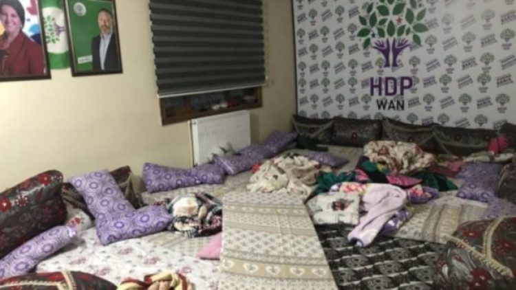 Van’da ‘açlık grevi’ gözaltısı