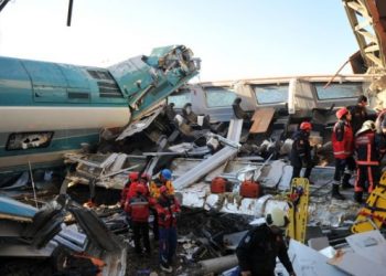 ‘İhmal öldürdü’ iddiası: Tren yanlış hatta yönlendirildi