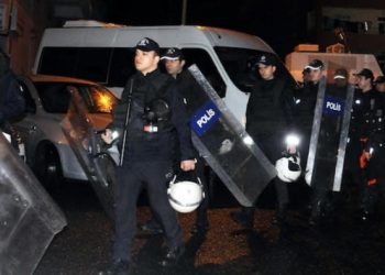 Açlık grevi yapan HDP’liler tutuklandı