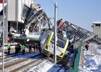 Gözaltına alınan 3 TCDD personeli adliyeye sevk edildi