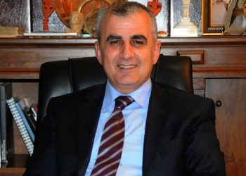 AKP’li üyeden AKP’li başkana: Nereye gidiyor bu para?
