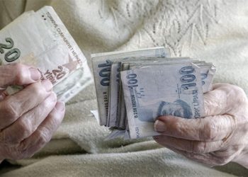 Emeklilikte yaş şartı değişiyor!