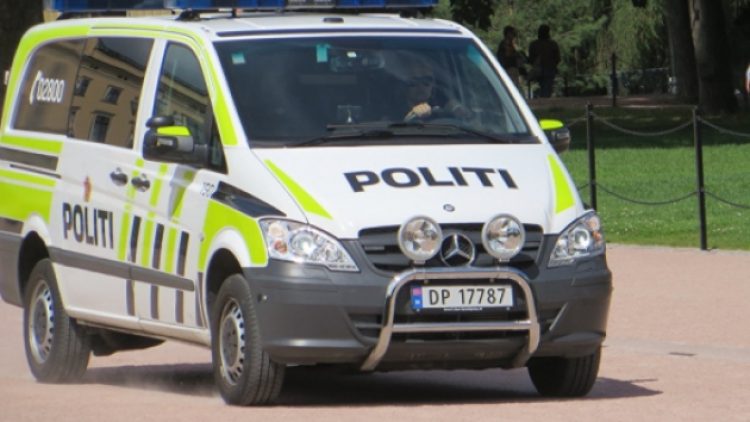 Çalmaya çalıştığı araçta kilitli kalınca polisten yardım istedi