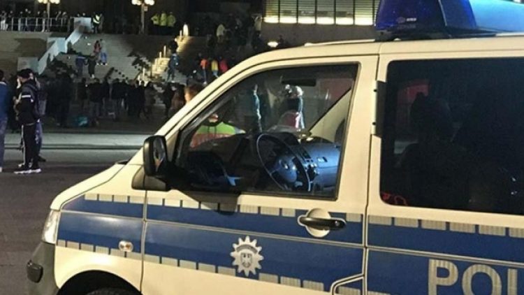 Almanya’da dehşet! Aracını yayaların üzerine sürdü