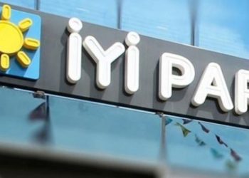 MHP’den istifa eden meclis üyeleri İYİ Parti’ye geçti