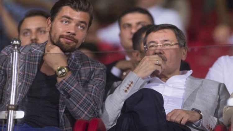 Melih Gökçek oğluna koltuk bulamıyor