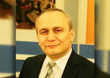 AKİT hedef gösterdi: İlahiyatçı-Yazar görevden uzaklaştırıldı