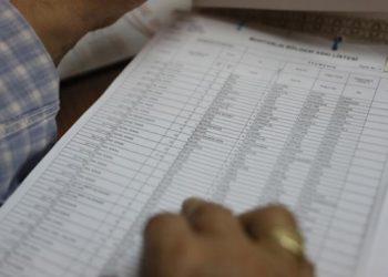 ‘Boş ahır ve binalar’ın ardından boşaltılan karakolda da seçmen kaydı çıktı