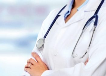 Doktoru tehdit eden adama hapis cezası