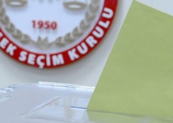 Seçim kuruluna göre bir evde 52 seçmenin olması normal