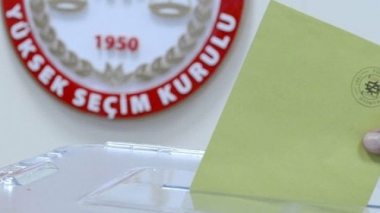 Seçim kuruluna göre bir evde 52 seçmenin olması normal