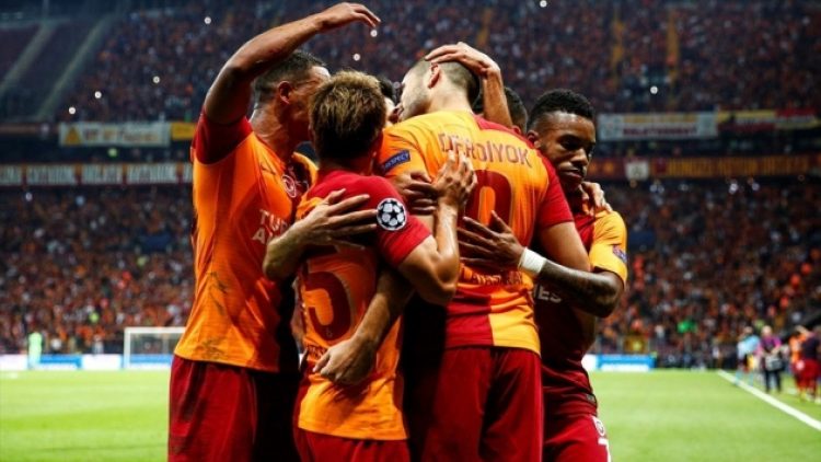 Galatasaray, Kongolu yıldızı renklerine bağladı