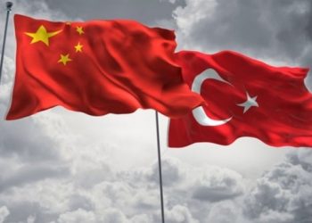 ‘Şimdi de Çin uçağı düşürdük’
