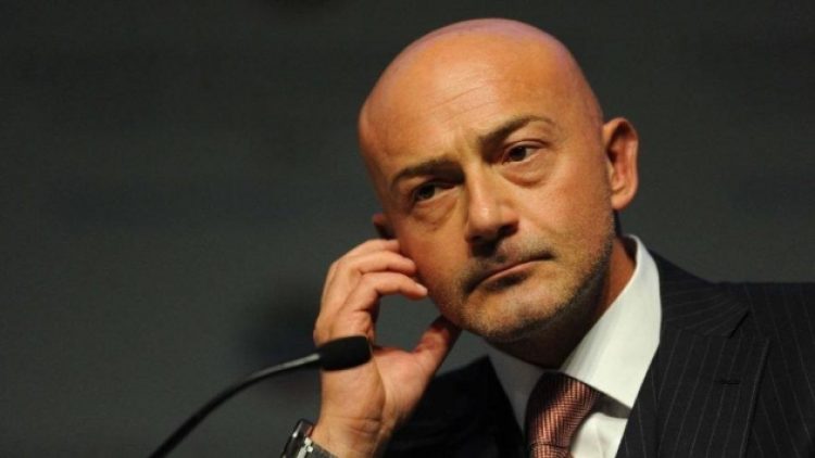 Ferit Şahenk bir otelini daha sattı